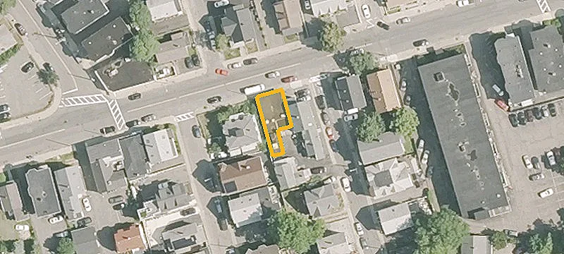76 Lewis St