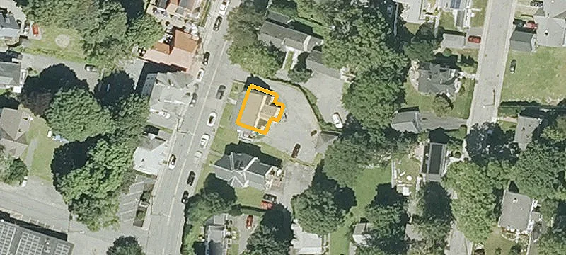 38 Maple St