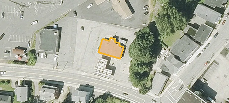 904 Main St