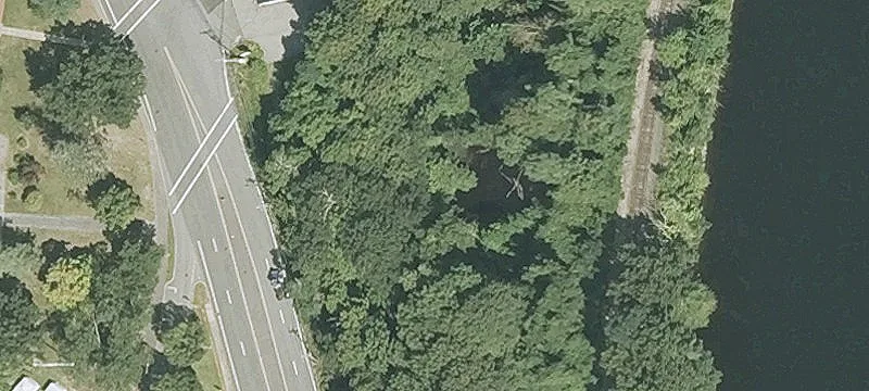 1 Farwell Rd
