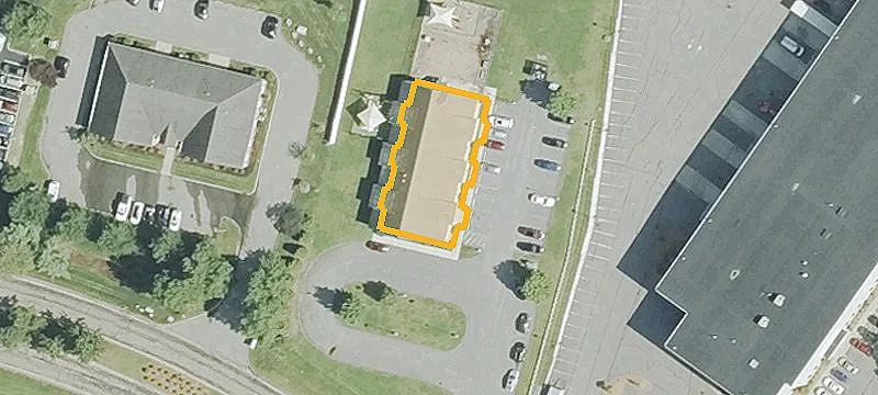 200 Paramount Dr
