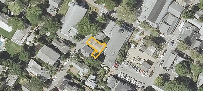 7 School St
