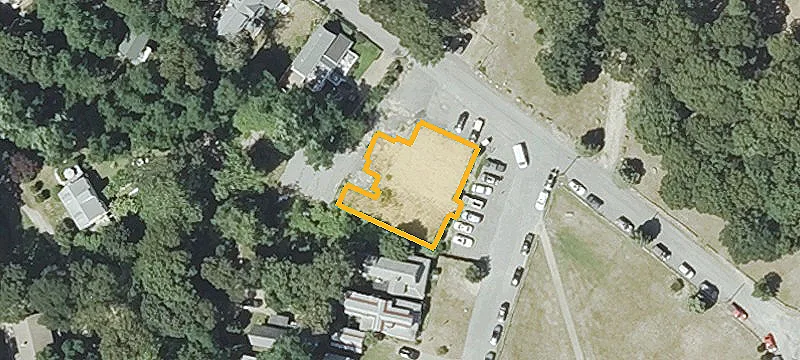 16 Chapman Ave