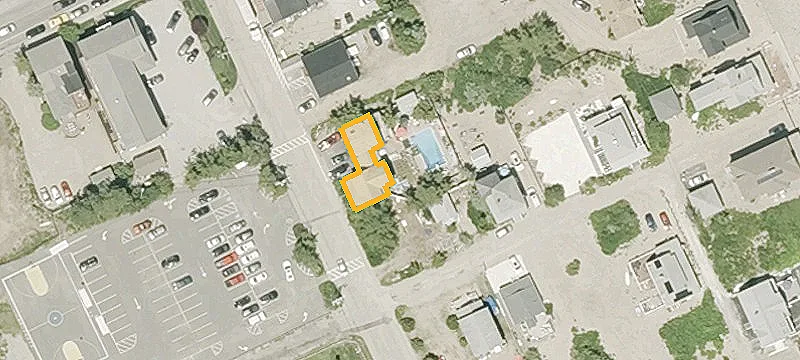 4 Central Park Dr