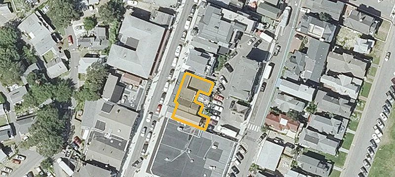 12 Circuit Ave