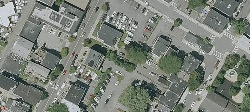 27 Ellsworth St