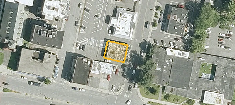 21 1st St