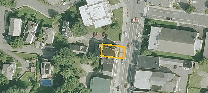 86 Park St, Unit 90