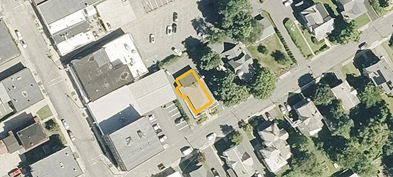 3 Chapman Ave