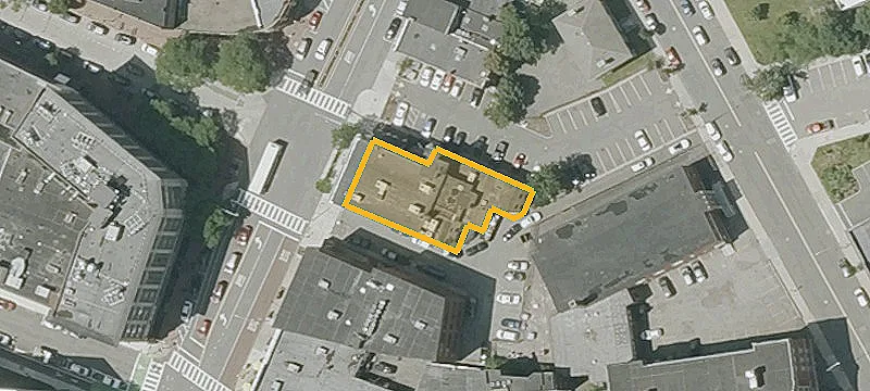 399 Main St