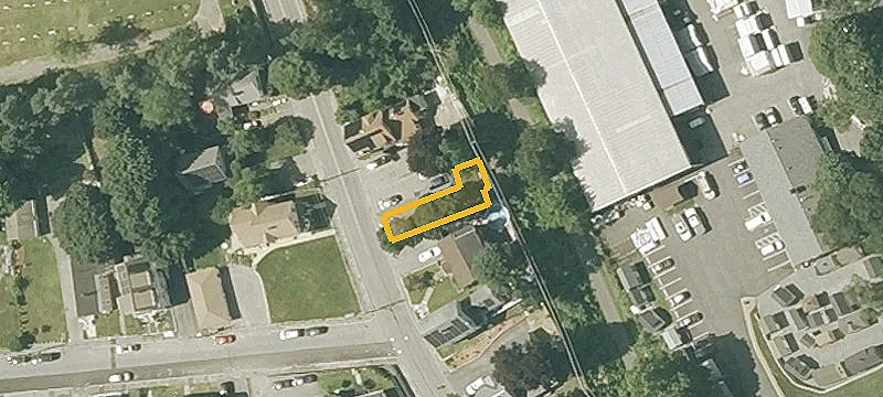 51 Railroad St