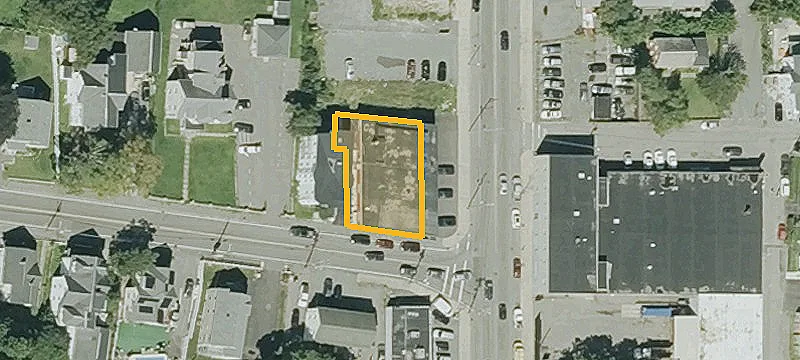 284 Main St