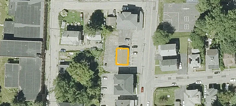 95 Main St