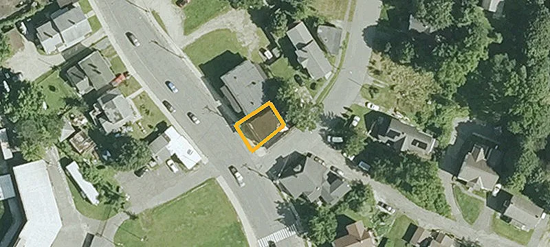3 Briggs Ave