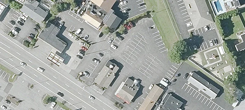 140 Huttleston Ave