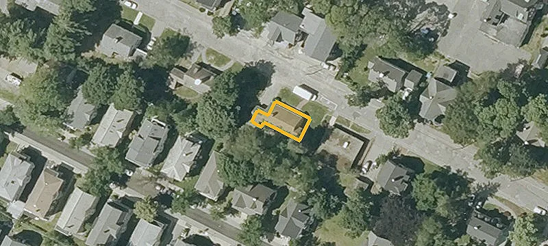 28 Sawyer Ave