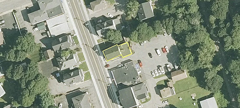 307 Main St