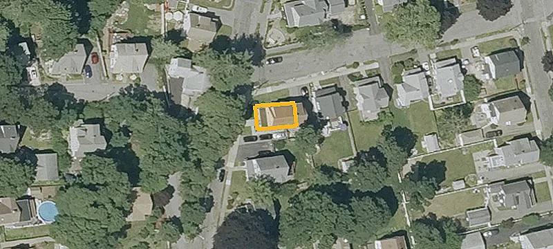 30 Cedar St