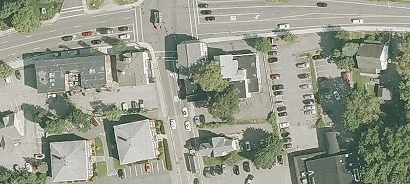 592-594 Main St