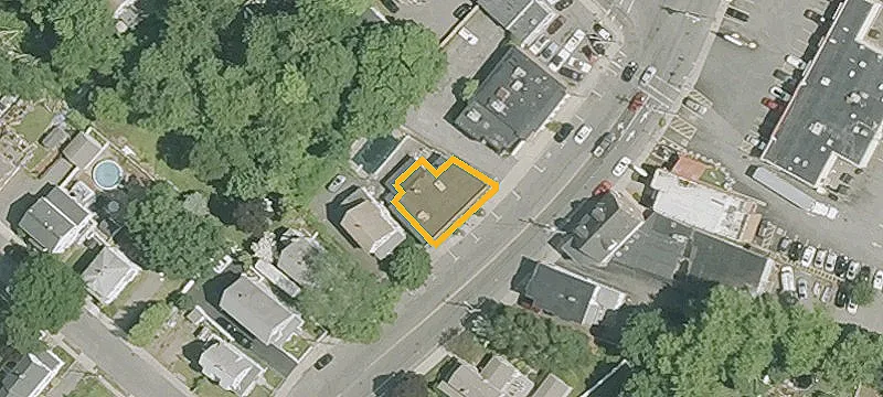 99 Lynn St