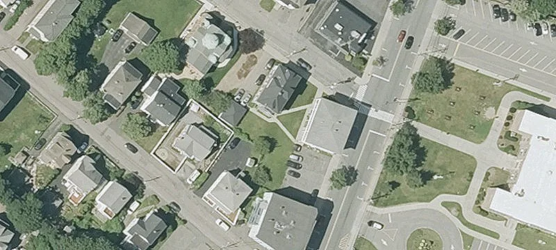 2 Atwood Ave