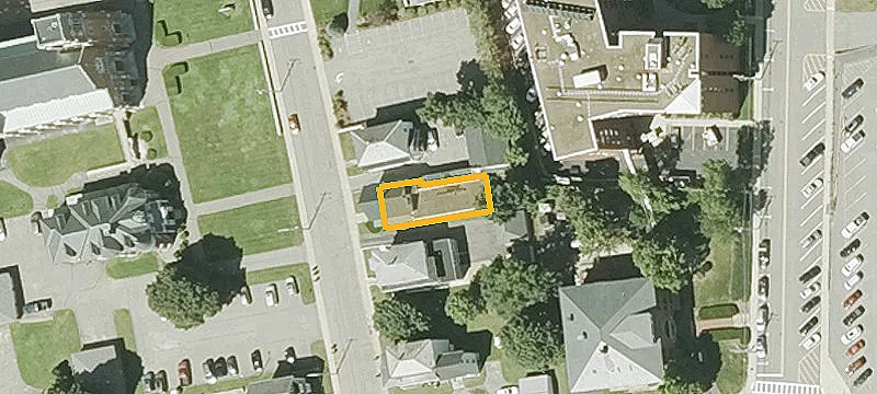 142 Nichols St