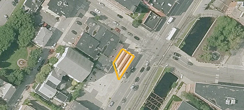 201 Dutton St