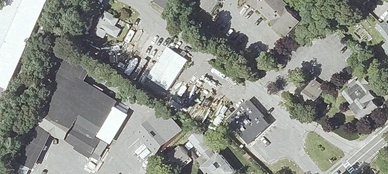 30 Simpson Ln