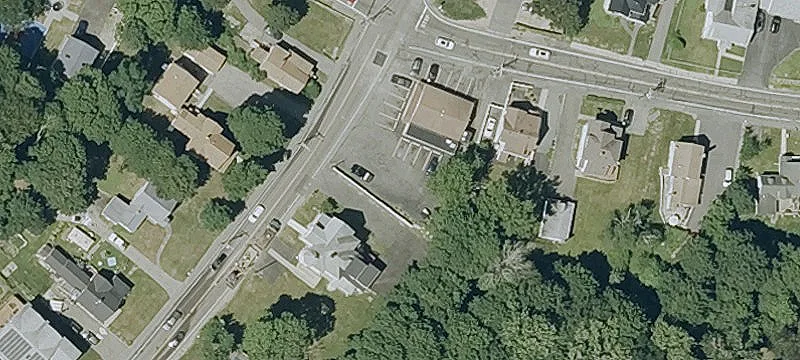 253 Pleasant St
