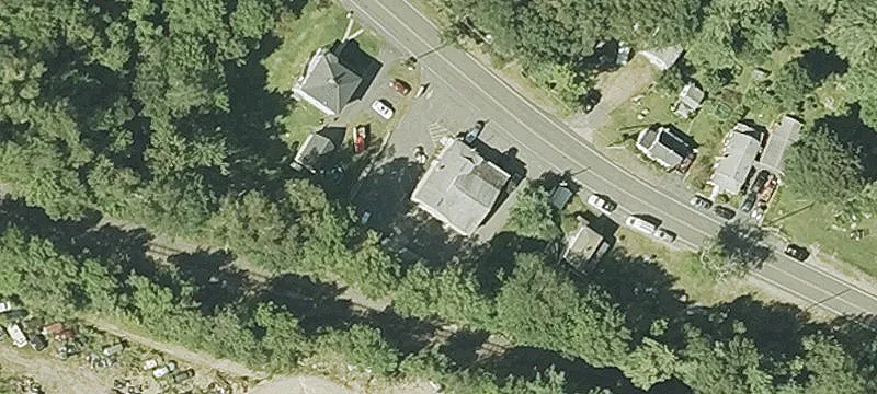 698 Main St