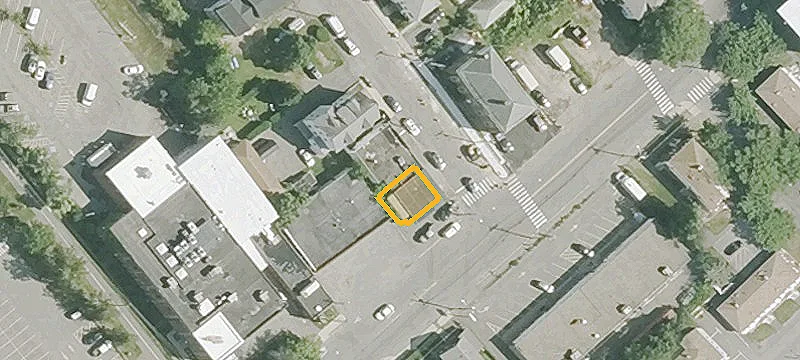 66 Loring Ave