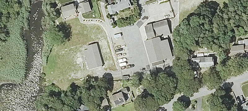 15 Old Menauhant Rd