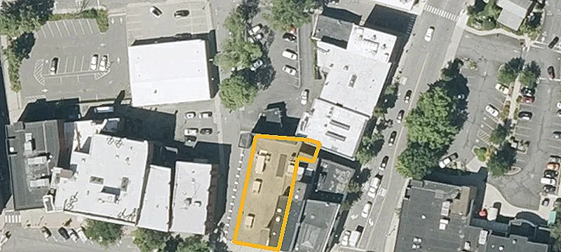 324 Main St