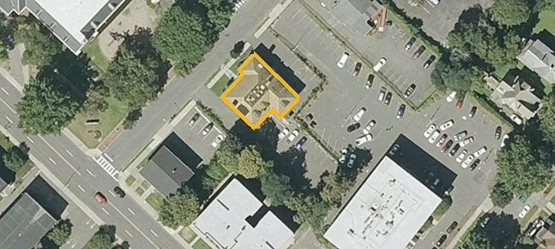 15 Mulberry St