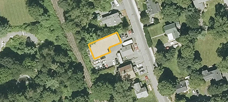 10 Newton St