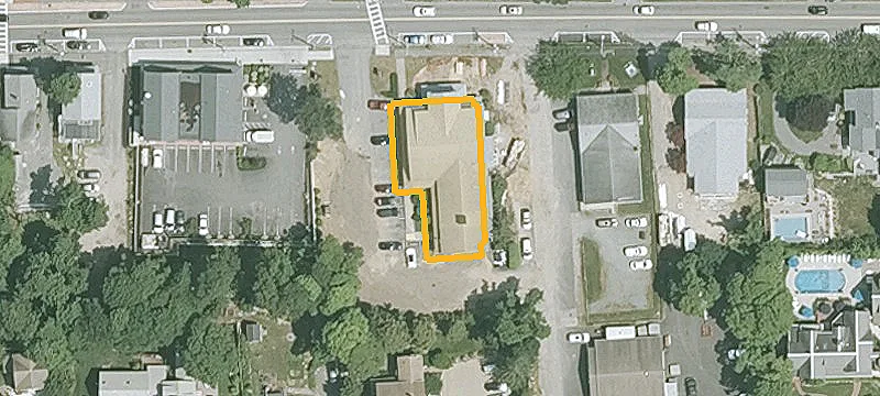 715 Main St