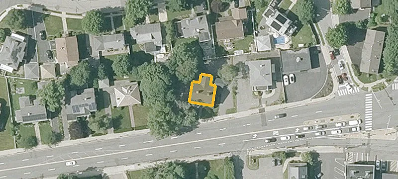 411 Main St