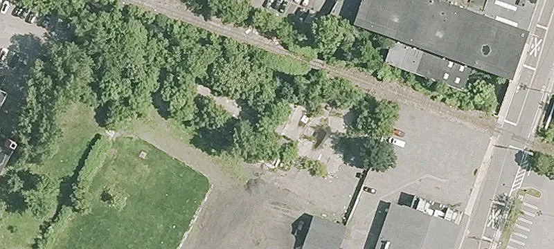166th Main St