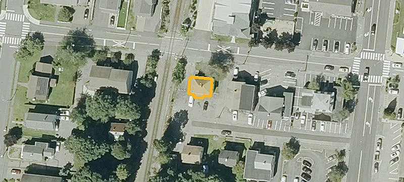 20 Oak St