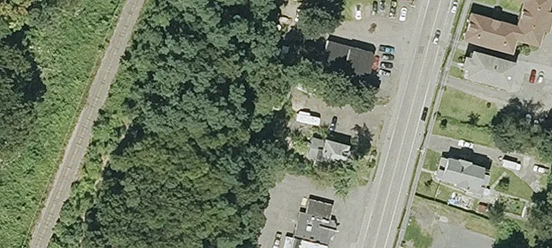 911 Main St