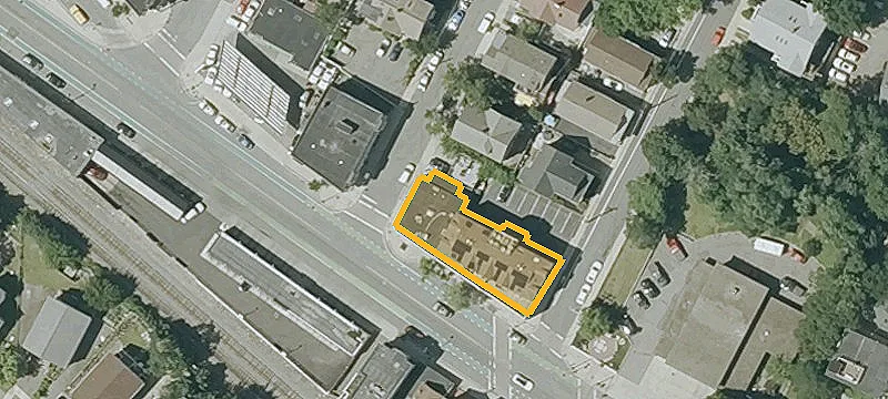667 Somerville Ave