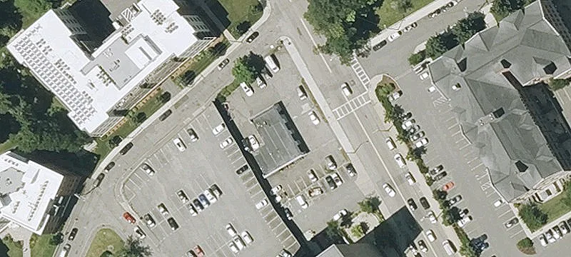 1017 Hancock St