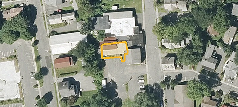 76 School St
