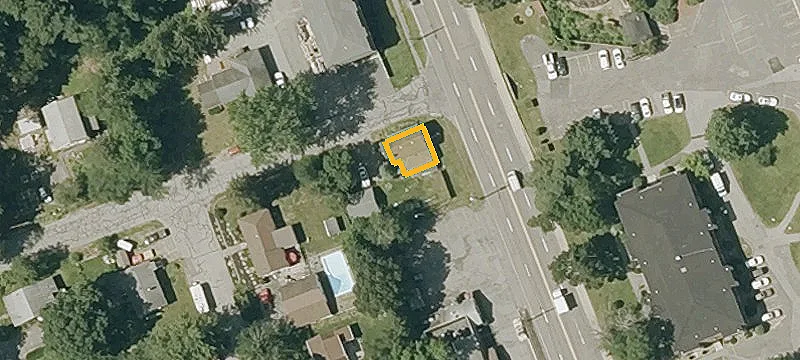 182 Main St