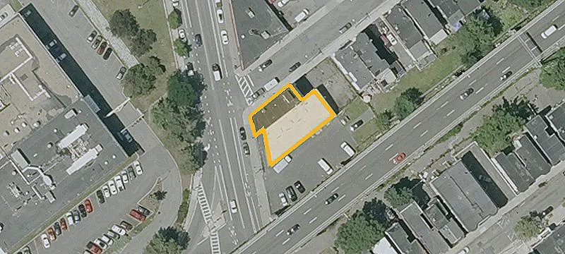 43 Everett Ave