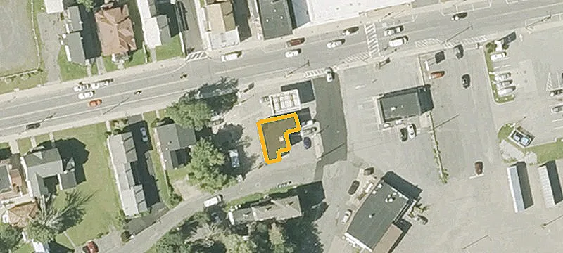 223 Main St