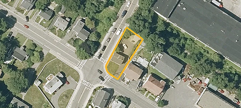 82 Walnut St