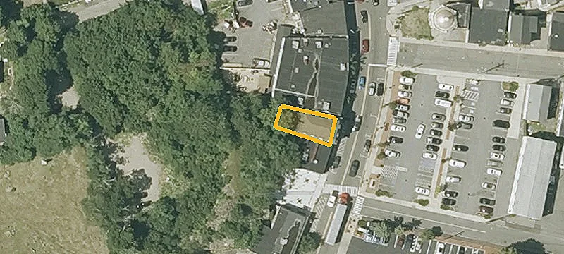 470 Main St