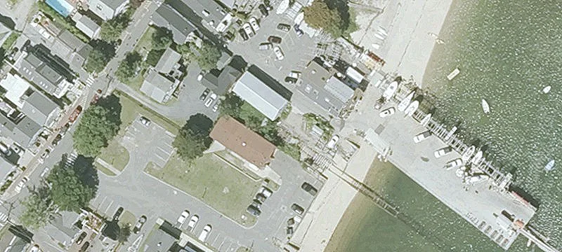 129th Commercial St
