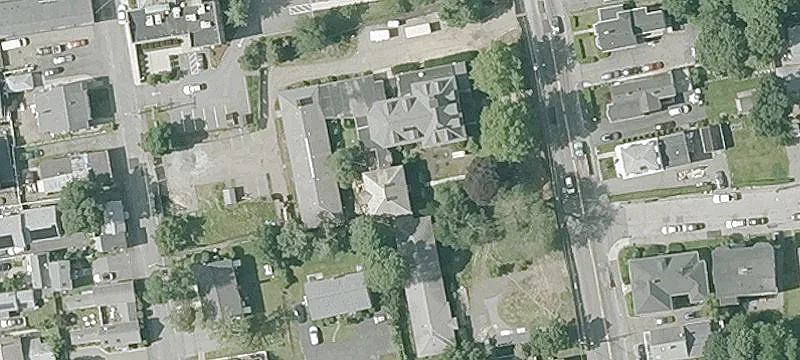 21 Newton St